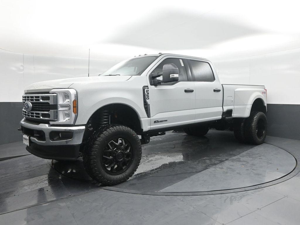 new 2025 Ford F-350 car, priced at $85,965