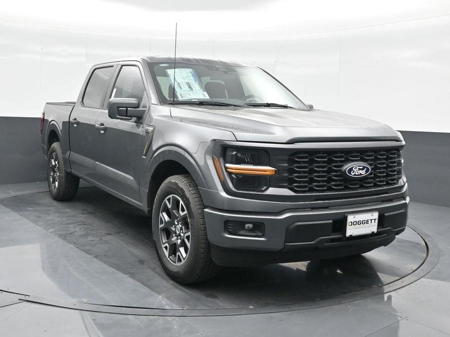 new 2024 Ford F-150 car, priced at $38,020