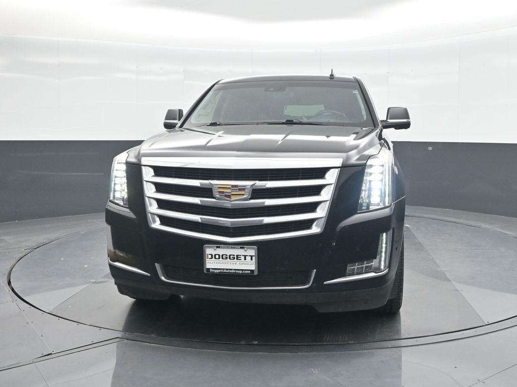 used 2020 Cadillac Escalade ESV car, priced at $32,691