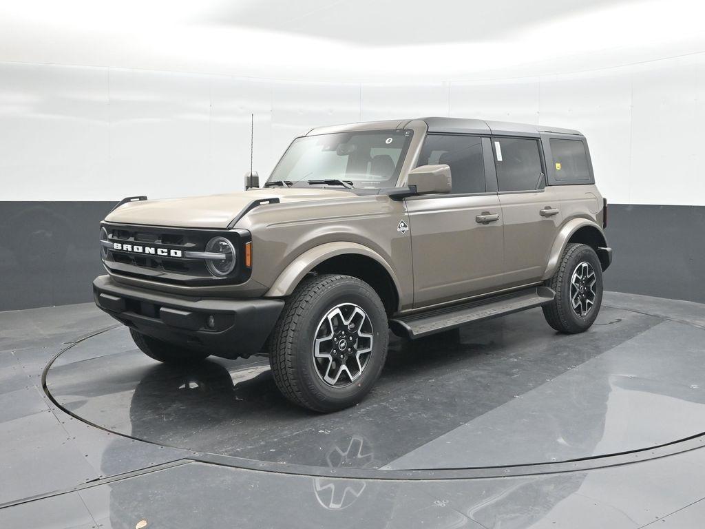 new 2025 Ford Bronco car, priced at $48,415