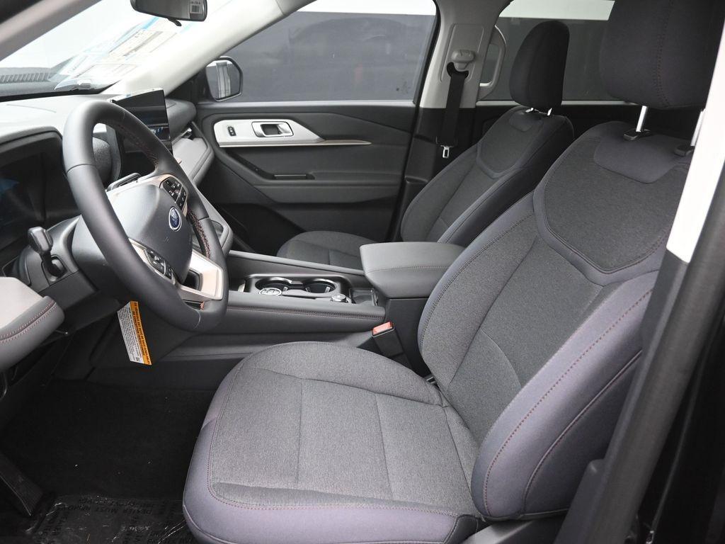 new 2025 Ford Explorer car, priced at $37,740
