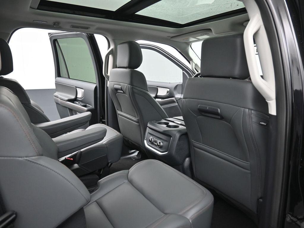 new 2025 Ford Expedition car, priced at $65,826