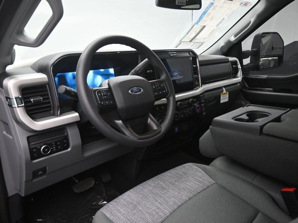 new 2025 Ford F-250 car, priced at $71,730