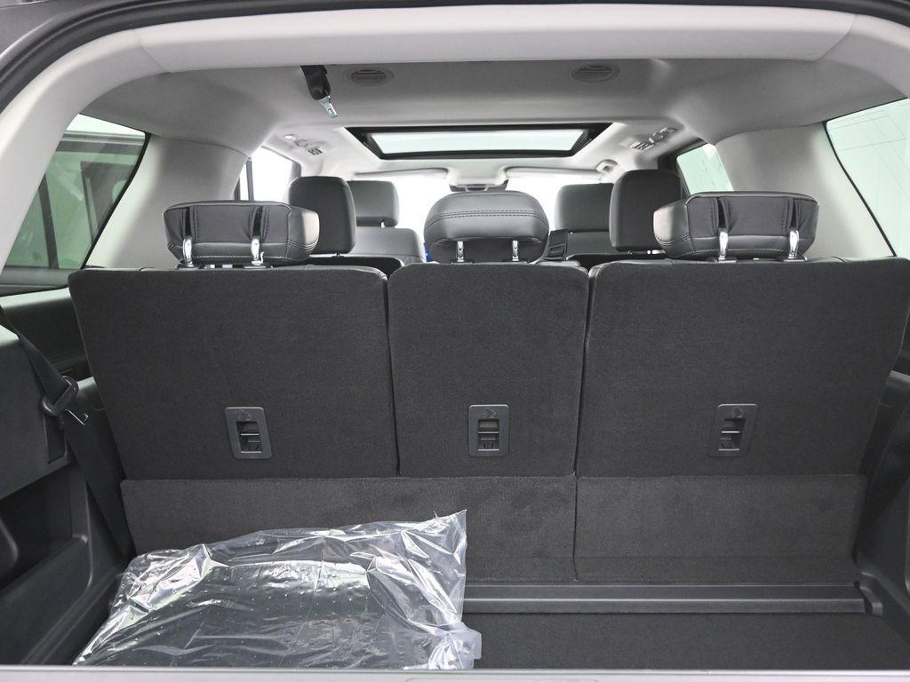 new 2025 Ford Expedition car, priced at $65,328