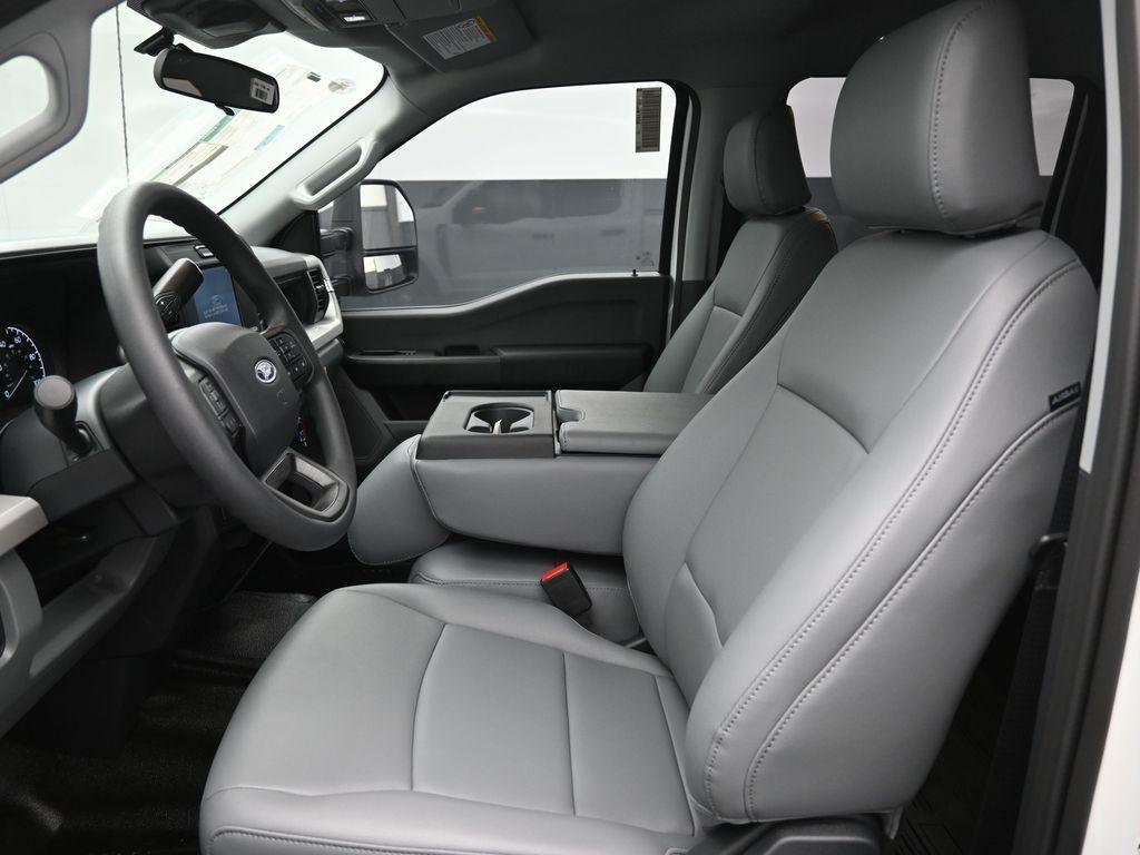 new 2025 Ford F-350 car, priced at $51,190