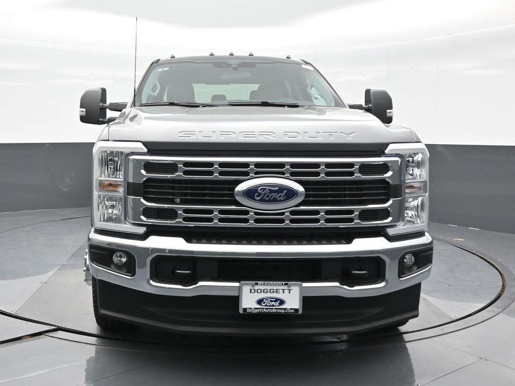 new 2025 Ford F-350 car, priced at $73,470