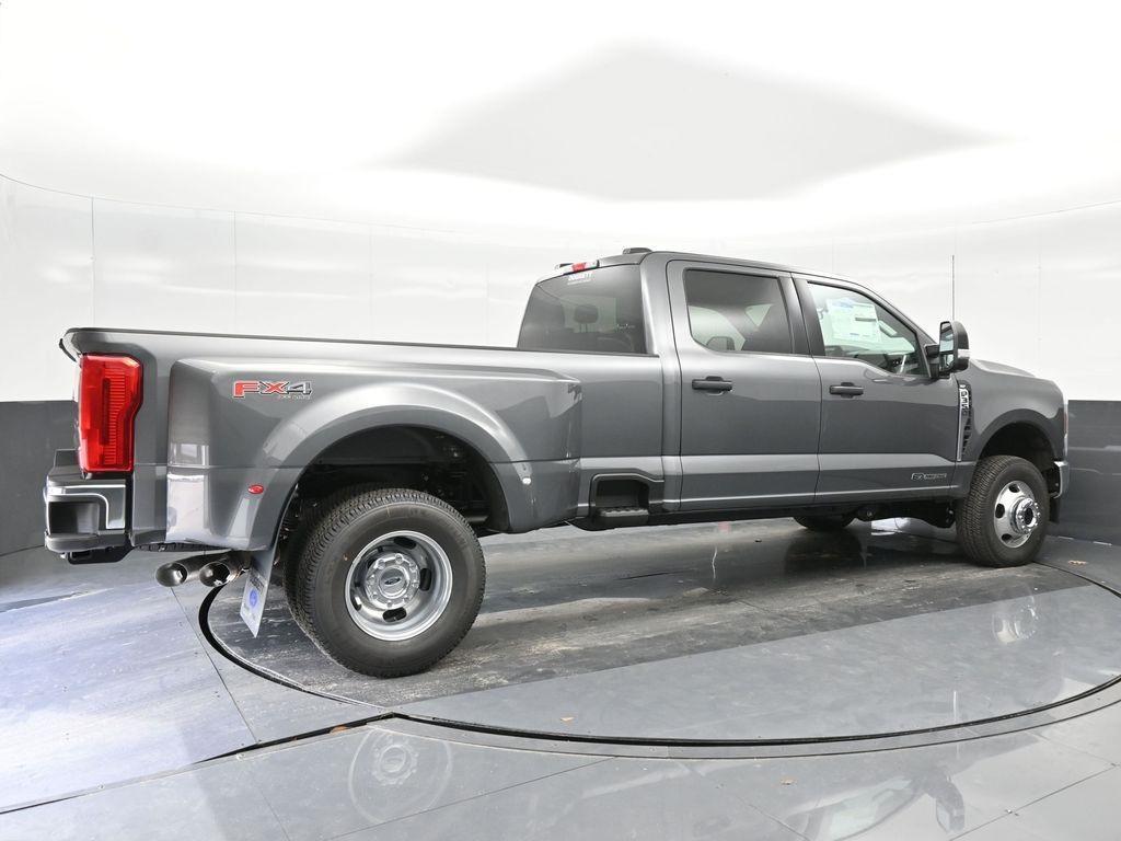 new 2025 Ford F-350 car, priced at $73,470