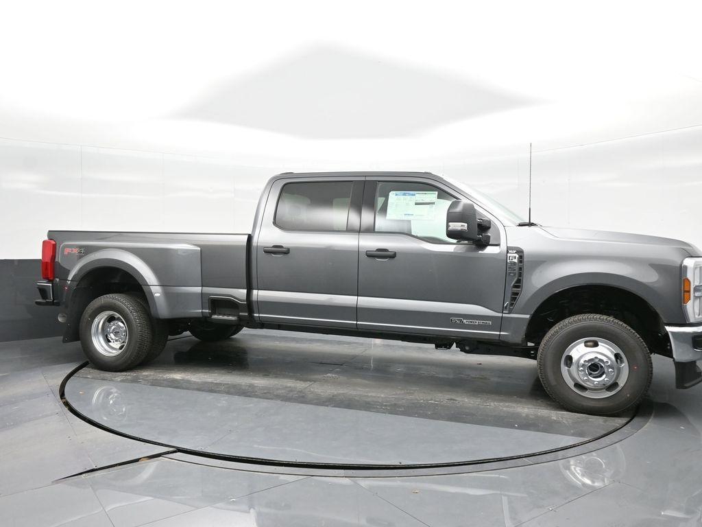 new 2025 Ford F-350 car, priced at $73,470