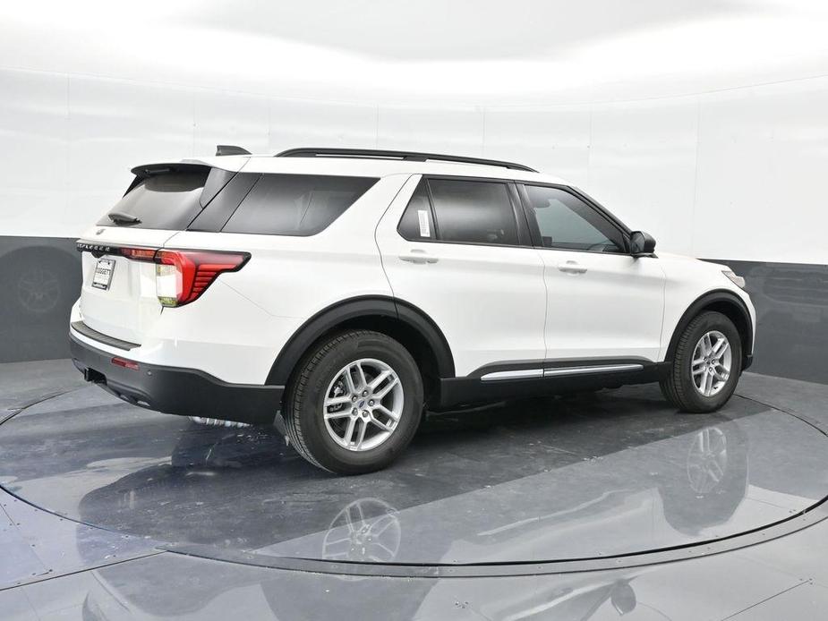 new 2025 Ford Explorer car, priced at $37,125