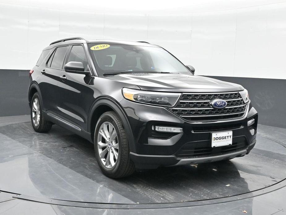 new 2024 Ford Explorer car, priced at $40,385