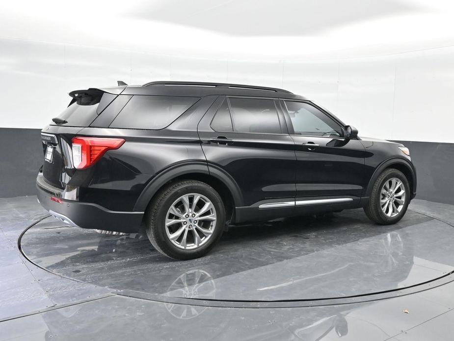 new 2024 Ford Explorer car, priced at $40,385