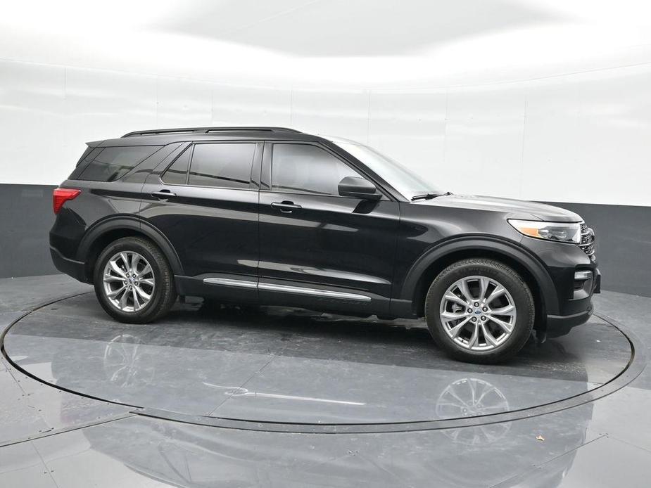 new 2024 Ford Explorer car, priced at $40,385