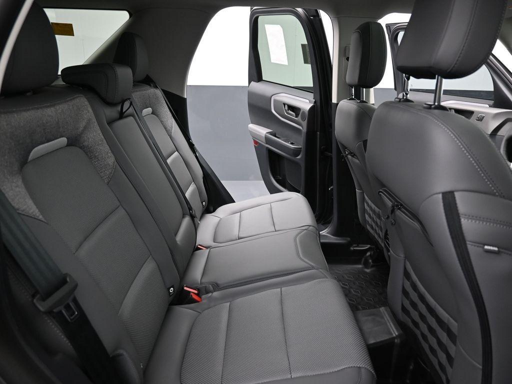 new 2025 Ford Bronco Sport car, priced at $35,692