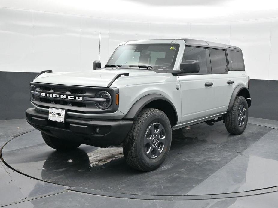 new 2024 Ford Bronco car, priced at $44,410