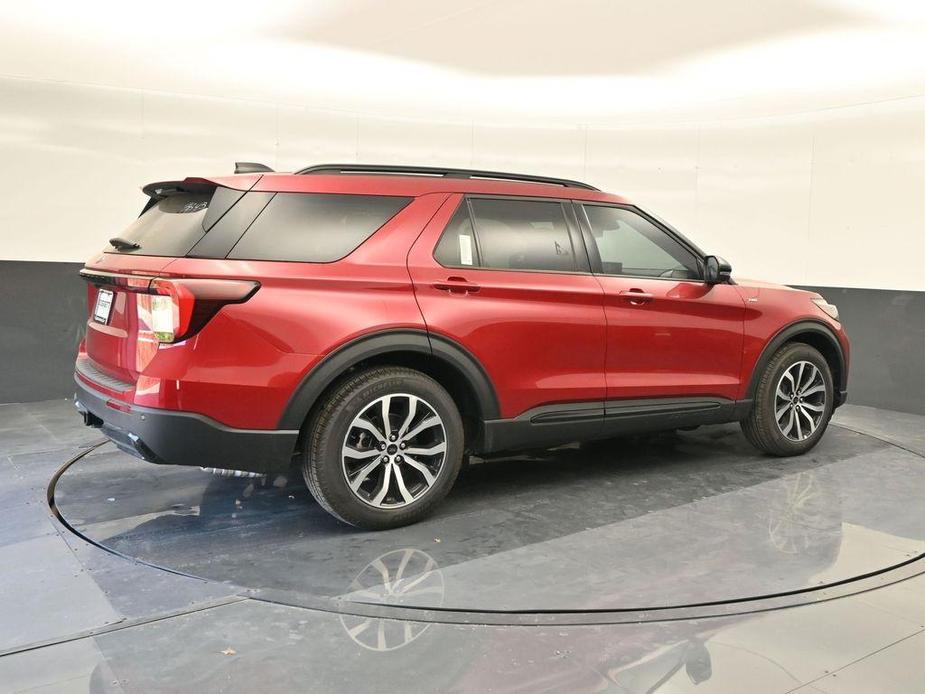 new 2025 Ford Explorer car, priced at $44,992