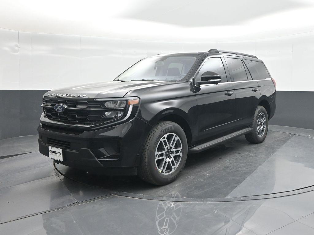 new 2025 Ford Expedition car, priced at $65,826