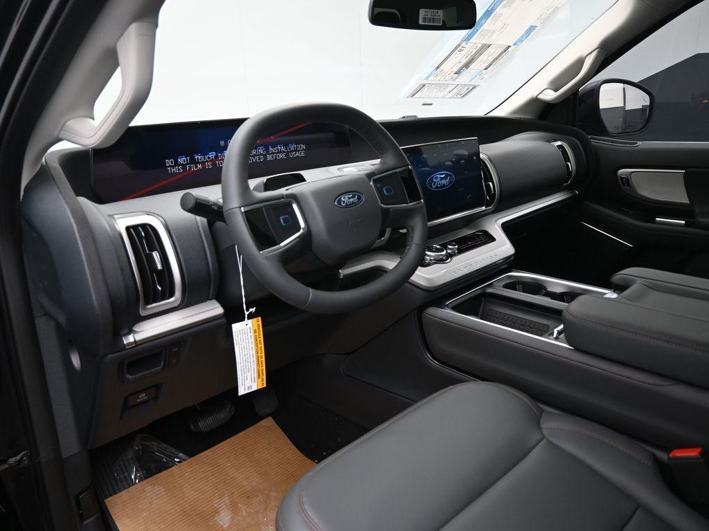 new 2025 Ford Expedition car, priced at $66,076