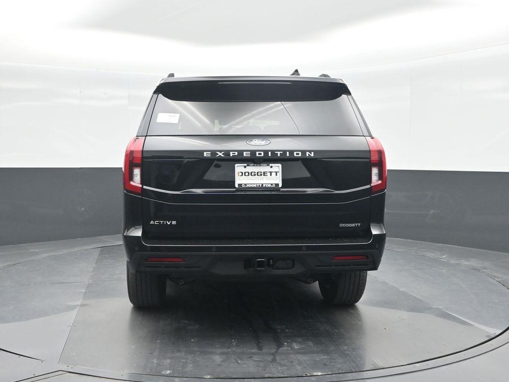 new 2025 Ford Expedition car, priced at $66,076