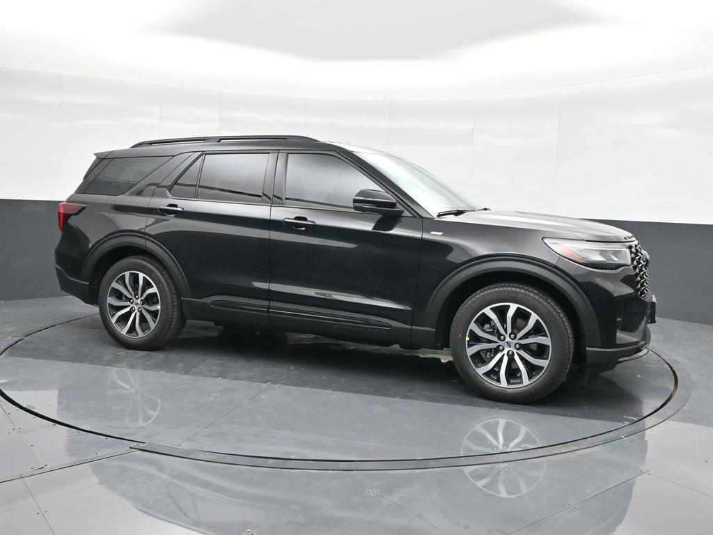 new 2025 Ford Explorer car, priced at $41,037