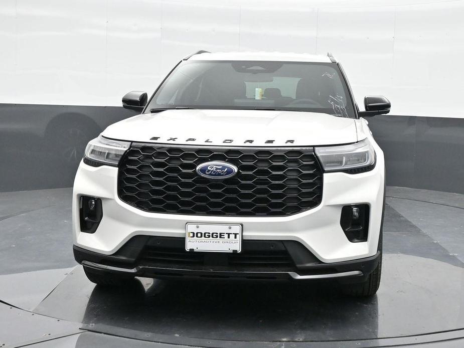 new 2025 Ford Explorer car, priced at $41,695