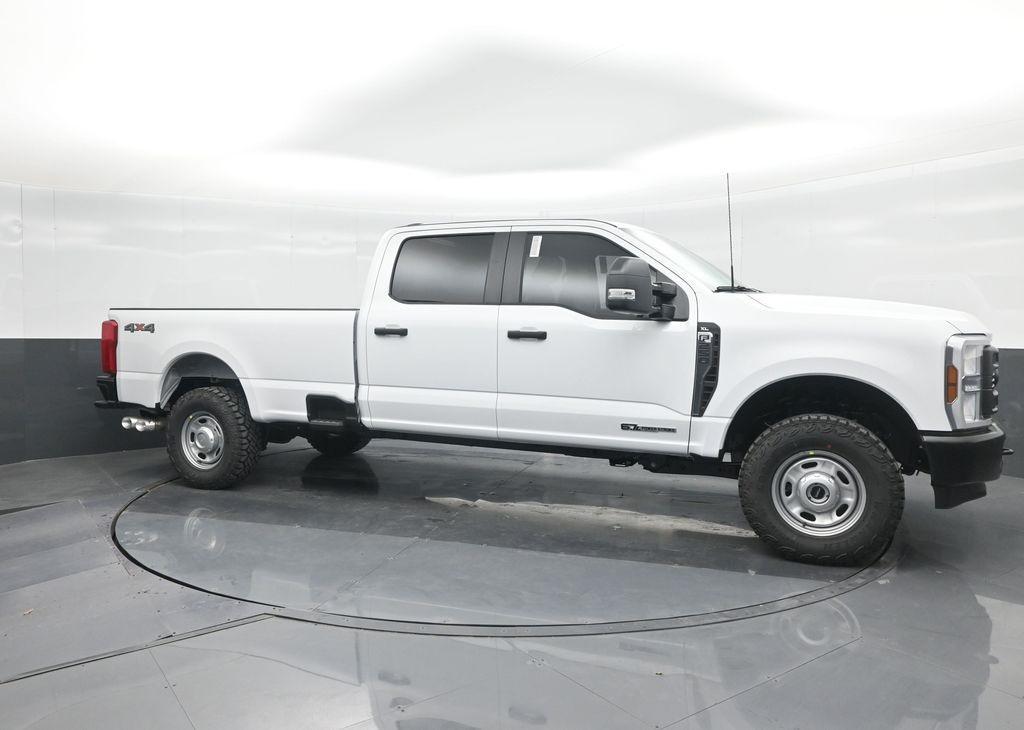 new 2025 Ford F-250 car, priced at $60,374