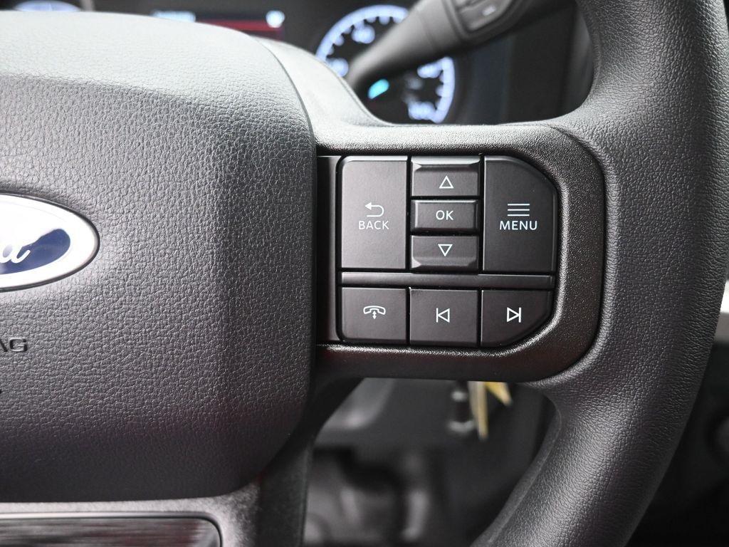 new 2025 Ford F-250 car, priced at $60,374