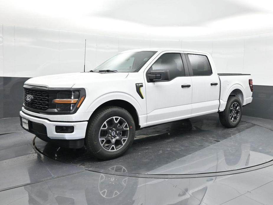 new 2024 Ford F-150 car, priced at $39,979