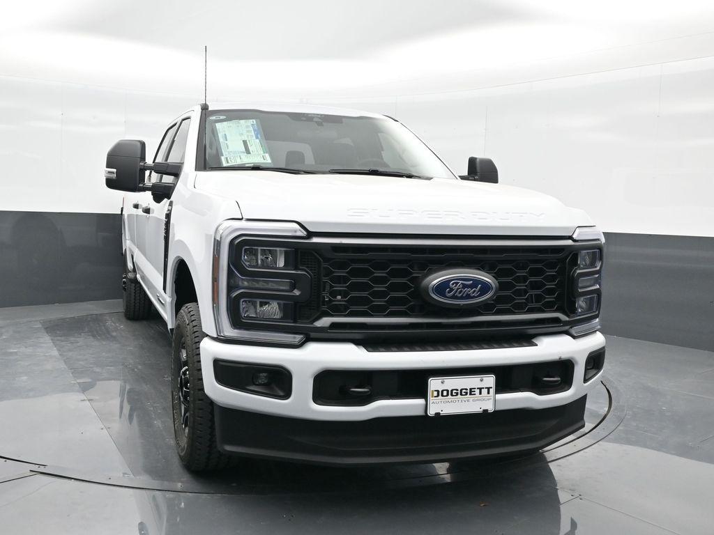 new 2024 Ford F-250 car, priced at $62,095