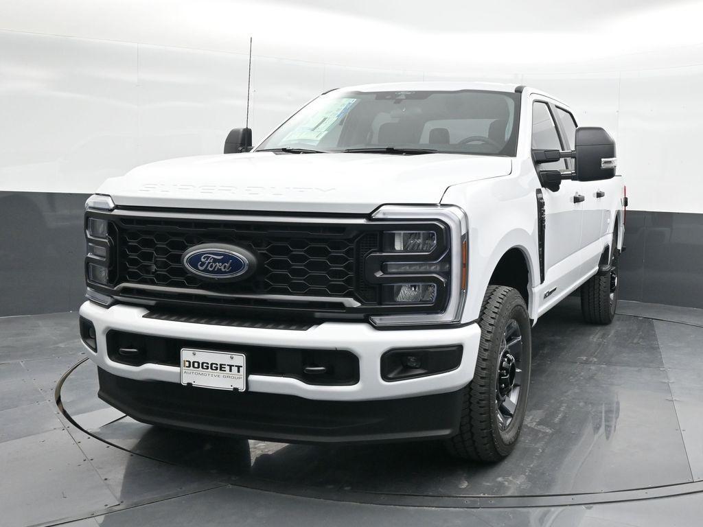 new 2025 Ford F-250 car, priced at $72,220