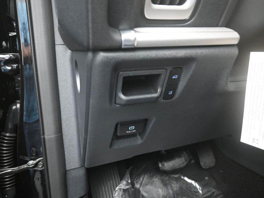 new 2025 Ford Expedition Max car, priced at $68,144