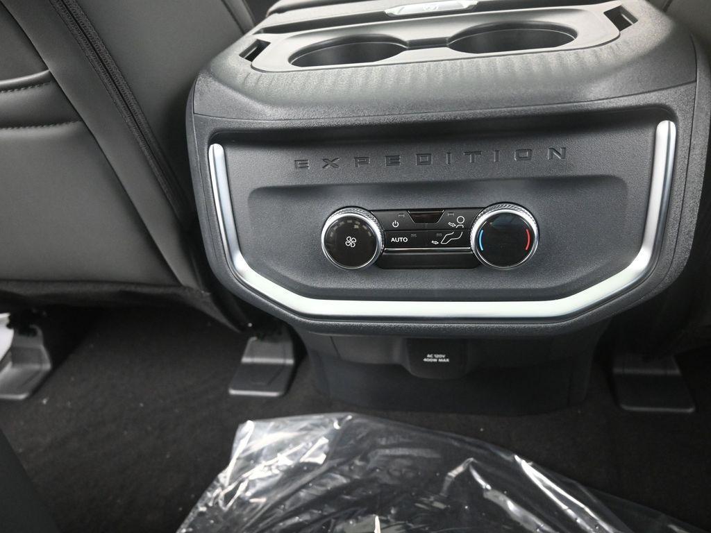 new 2025 Ford Expedition Max car, priced at $68,144