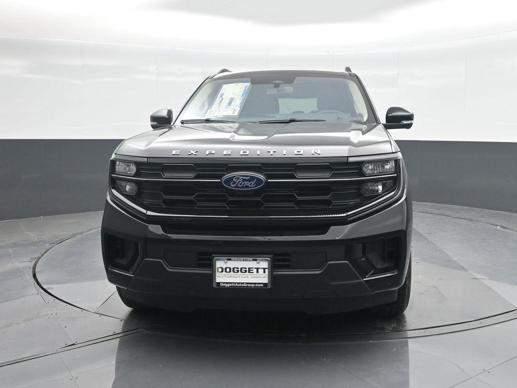 new 2025 Ford Expedition Max car, priced at $68,144