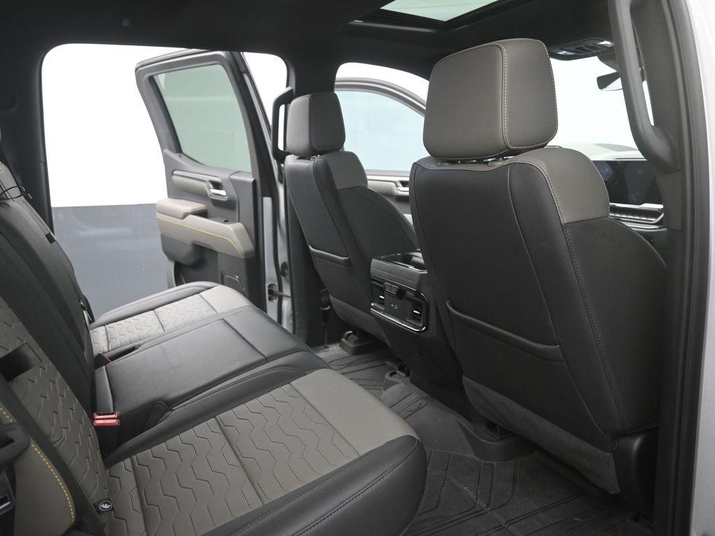 used 2022 Chevrolet Silverado 1500 car, priced at $42,723