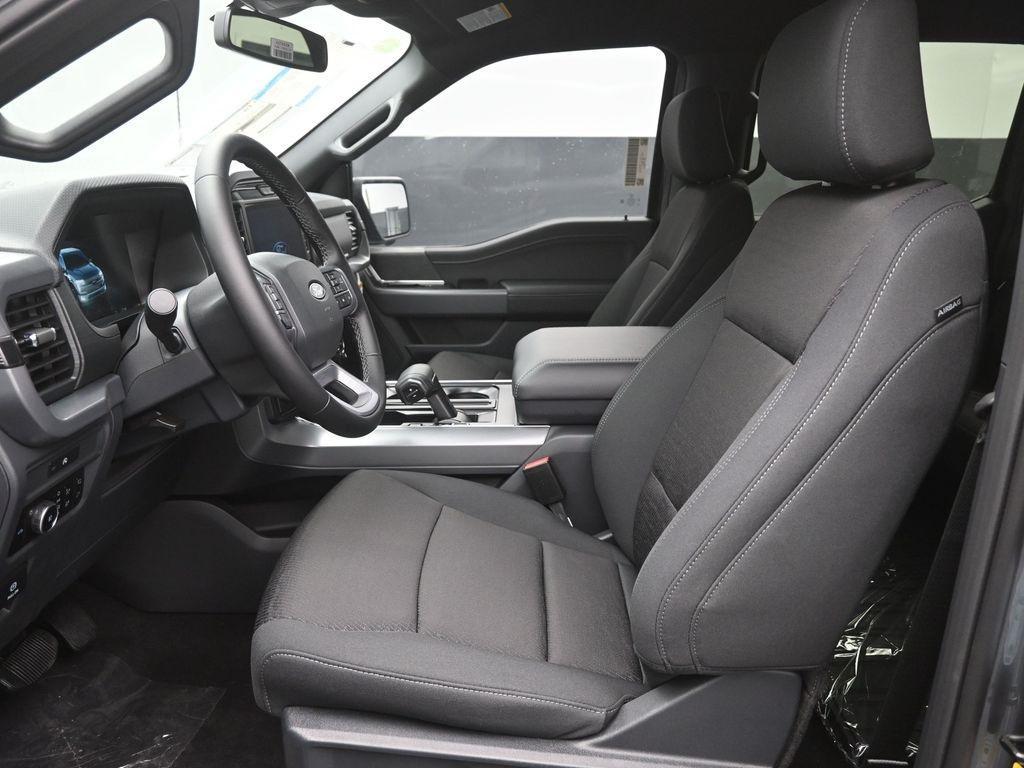 new 2025 Ford F-150 car, priced at $55,368