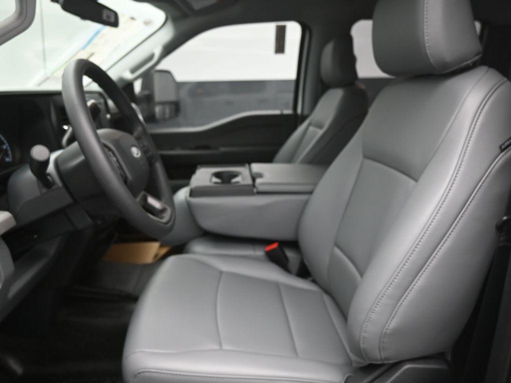 new 2025 Ford F-250 car, priced at $60,374