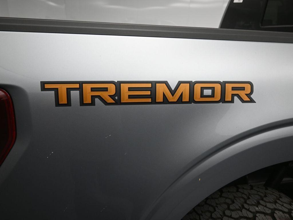 new 2025 Ford F-150 car, priced at $59,932