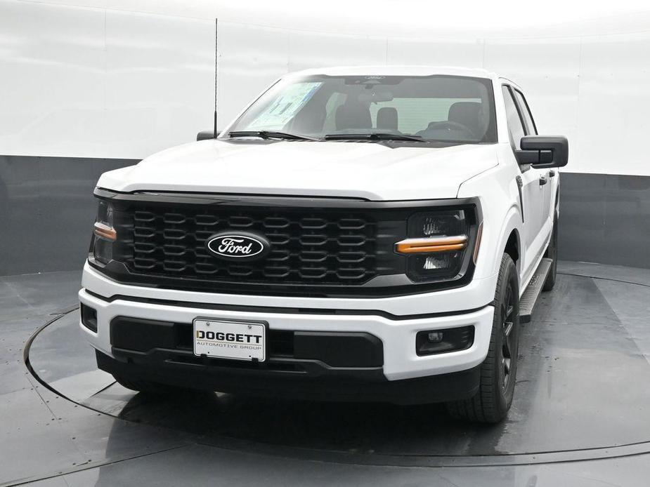 new 2024 Ford F-150 car, priced at $39,465