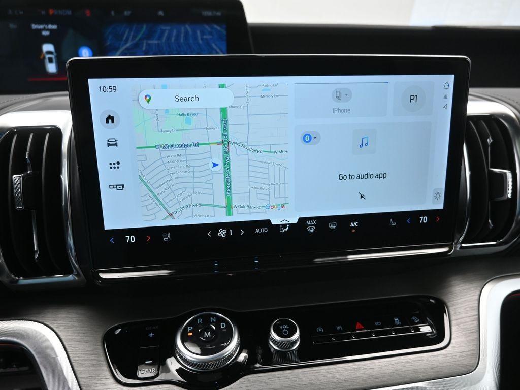 new 2025 Ford Expedition car, priced at $75,638