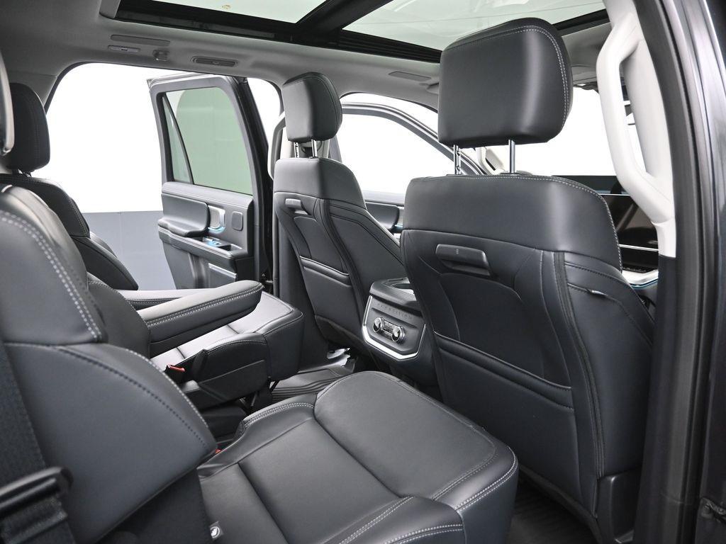 new 2025 Ford Expedition car, priced at $75,638