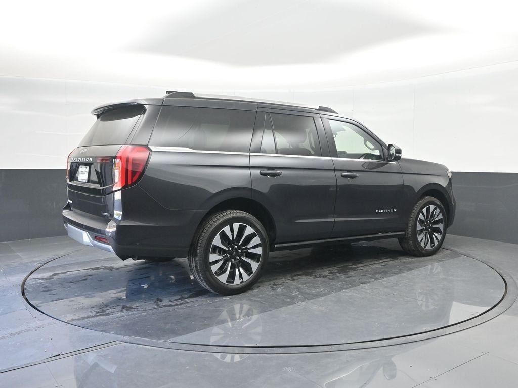 new 2025 Ford Expedition car, priced at $75,638