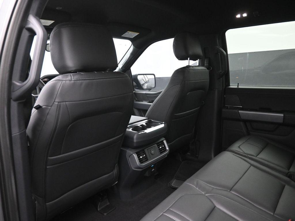 new 2025 Ford Explorer car, priced at $40,967