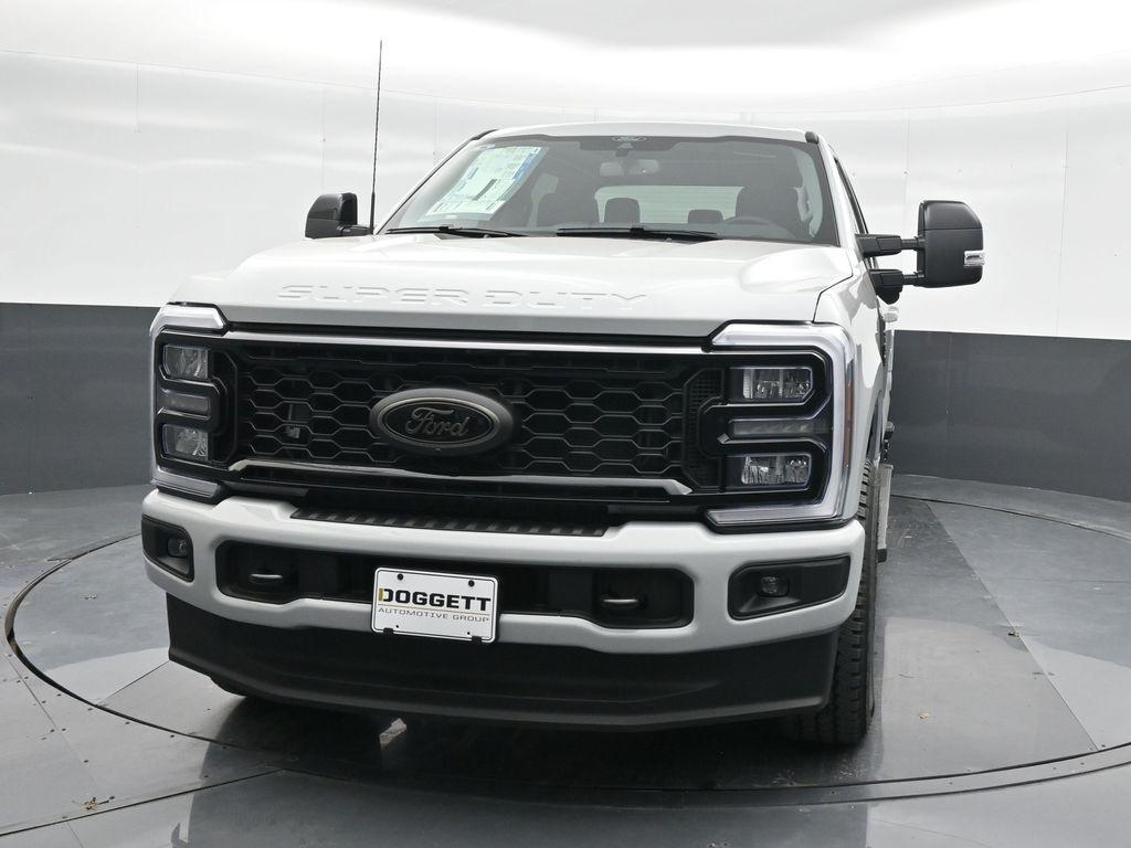 new 2025 Ford F-250 car, priced at $87,883