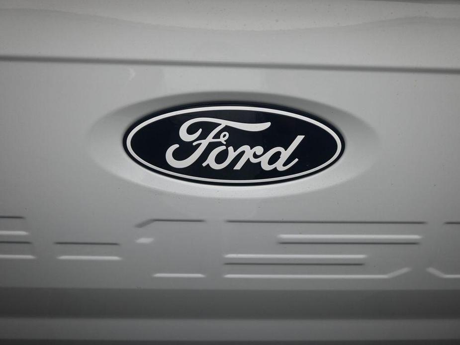 new 2024 Ford F-150 car, priced at $43,692