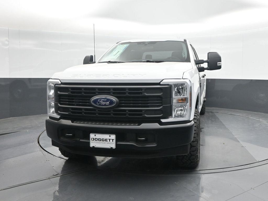 new 2025 Ford F-250 car, priced at $59,374