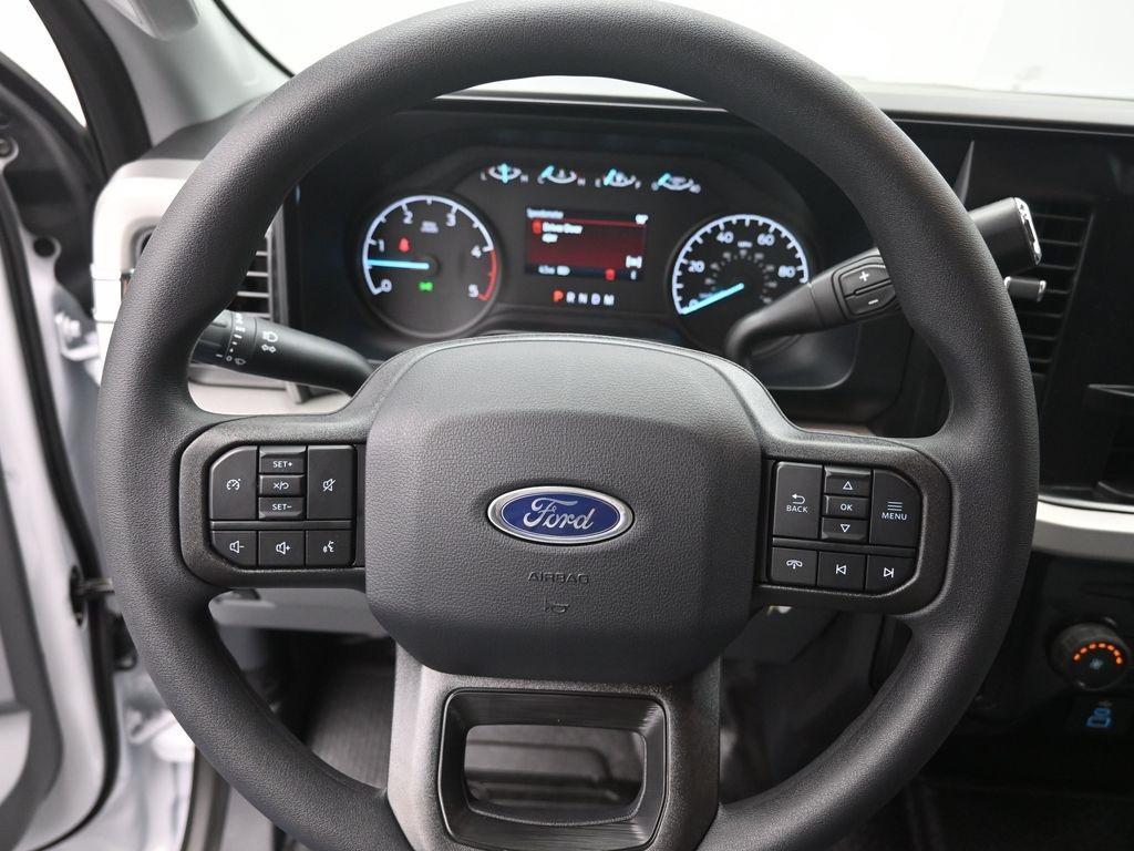 new 2025 Ford F-250 car, priced at $59,374