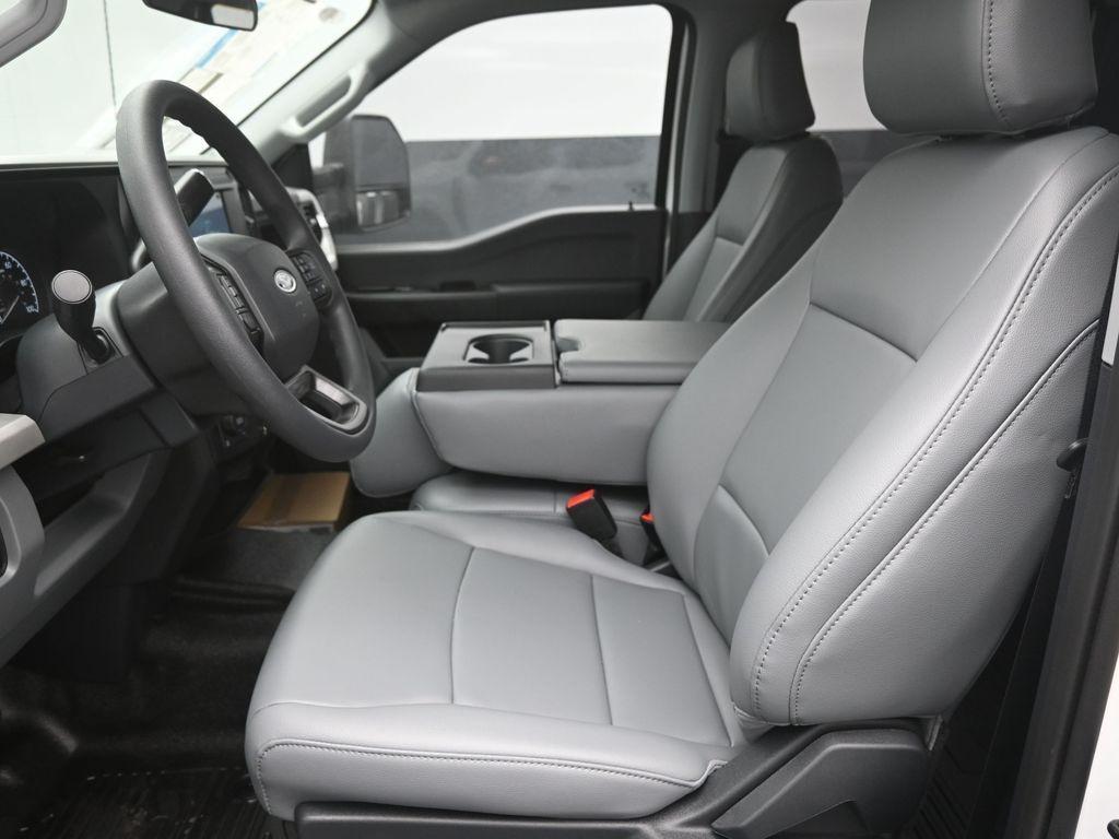 new 2025 Ford F-250 car, priced at $57,374