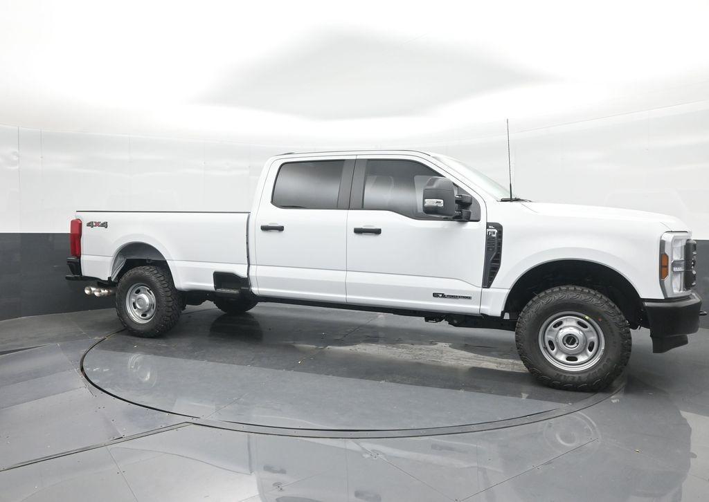 new 2025 Ford F-250 car, priced at $57,374