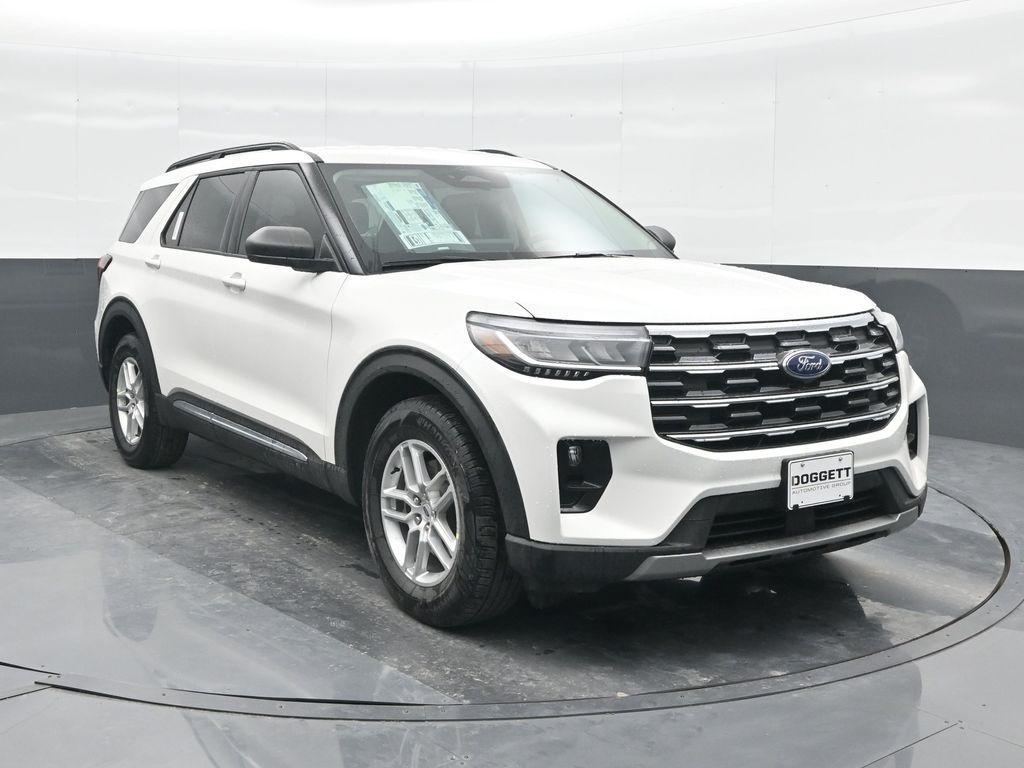 new 2025 Ford Explorer car, priced at $40,369