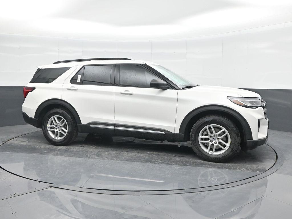 new 2025 Ford Explorer car, priced at $40,369