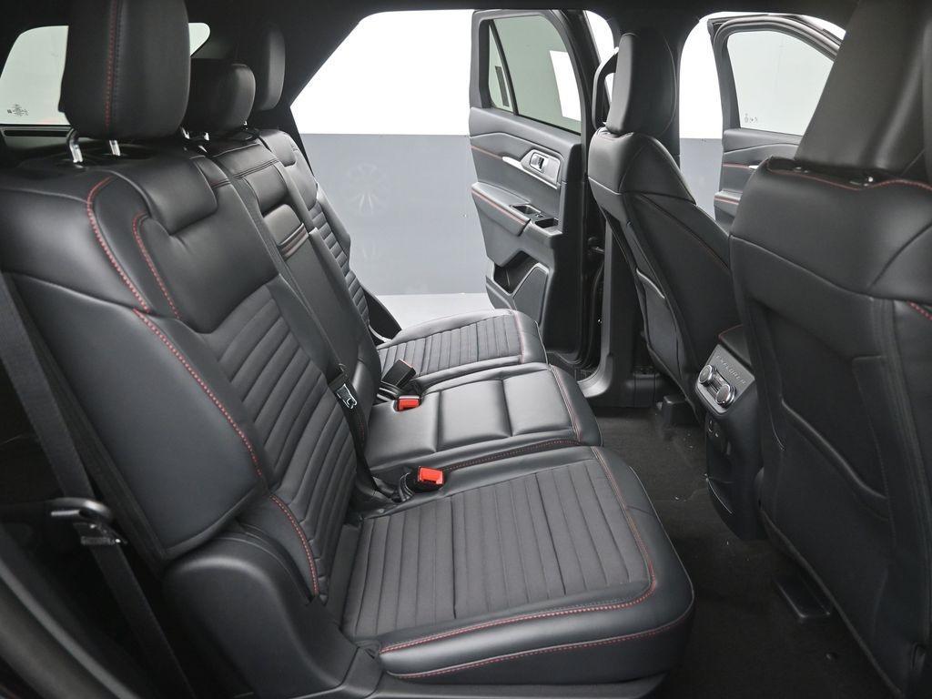 new 2025 Ford Explorer car, priced at $43,346